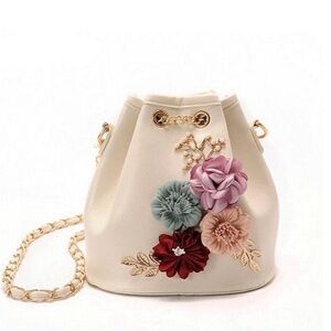 Brooklyn 3D Floral Bucket Bag